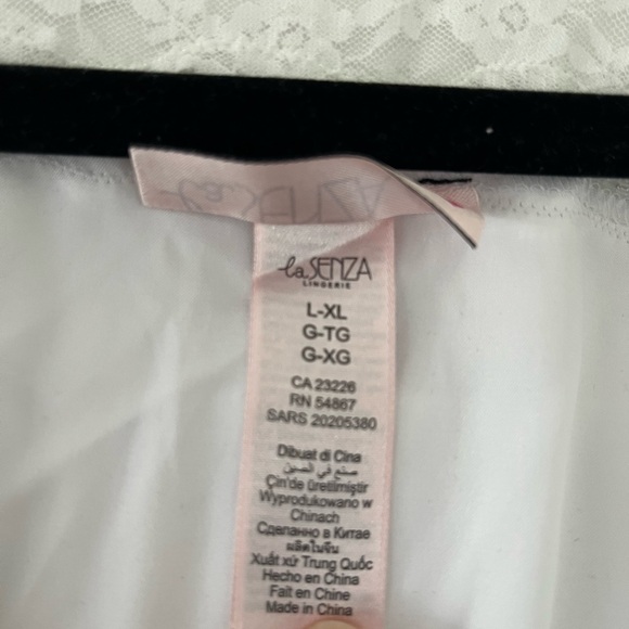 La Senza kimono satin lace robe size L-XL - Picture 6 of 6